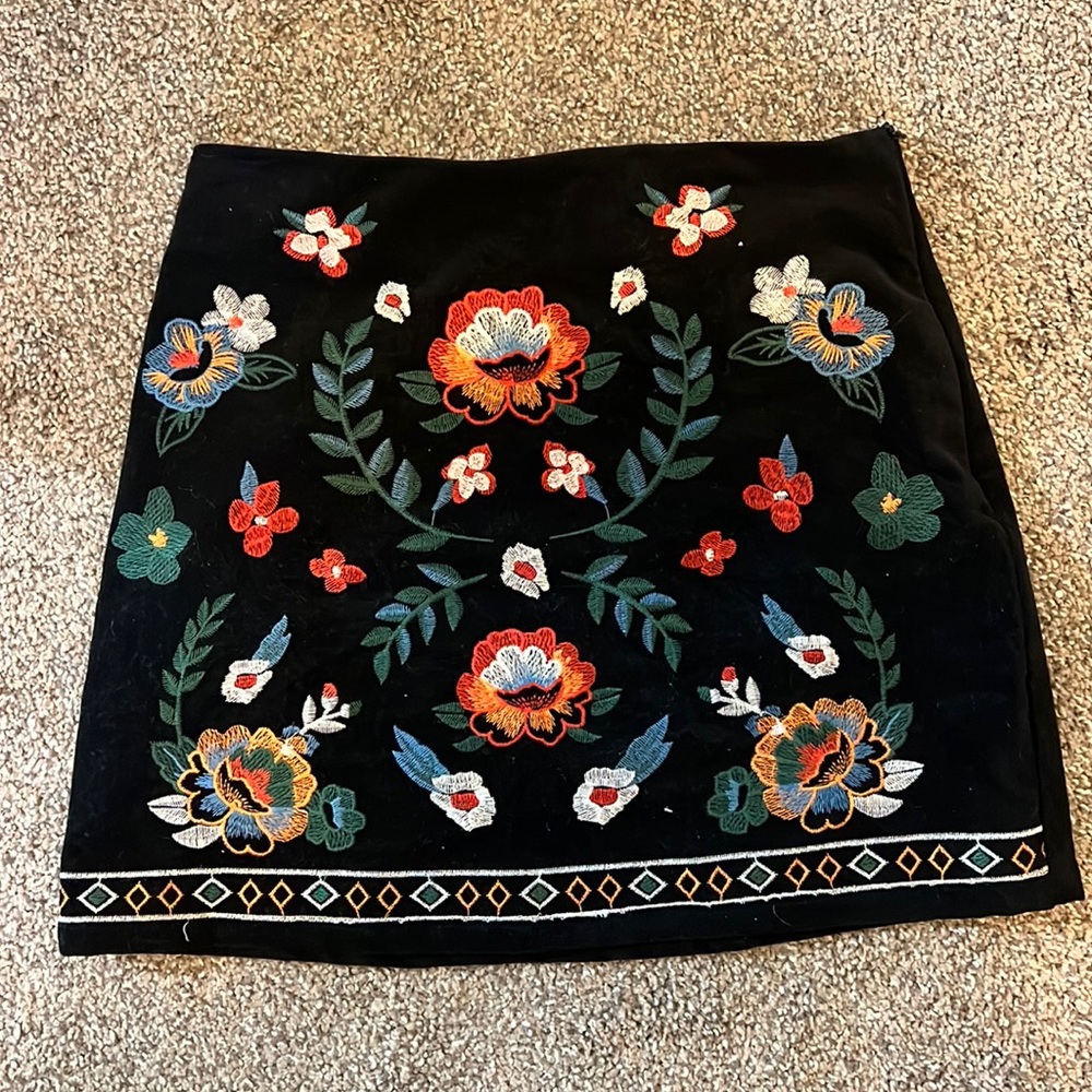 Flying Tomato floral skirt